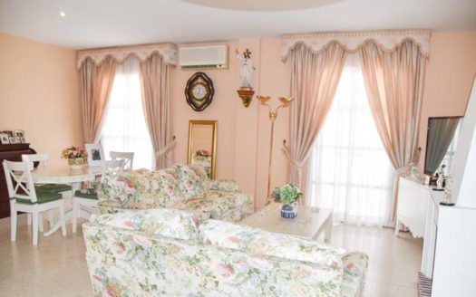 Ámplio piso en venta en centro de Chiclana ID c0h8c